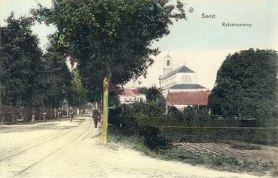 14419 Gezicht op de Rijksstraatweg te Soestdijk (gemeente Soest) uit het zuidoosten. N.B. De straatnaam van dit ...